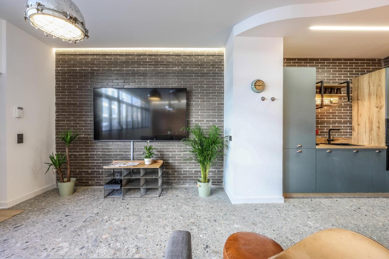 Loft Reformado Industrial Apartment Madrid Exterior photo